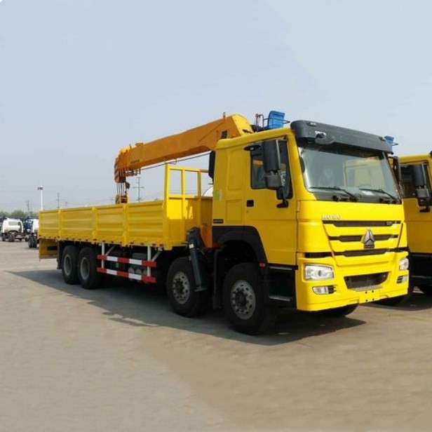 Cheap SINOTRUK HIAB 10ton Truck Mounted Crane With High Lifting Height for sale