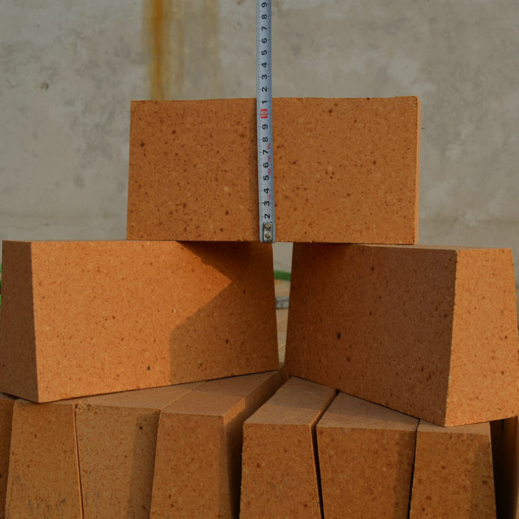 Cheap Refractory fire clay insulation bricks for sale
