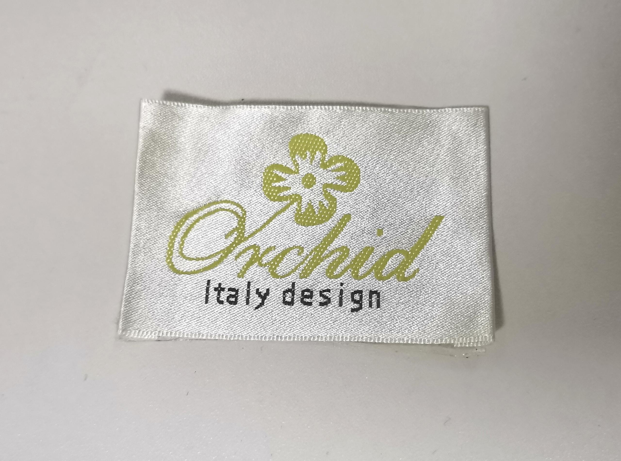 Cheap Custom High Density Woven Labels Folding Clothing Woven Labels for sale