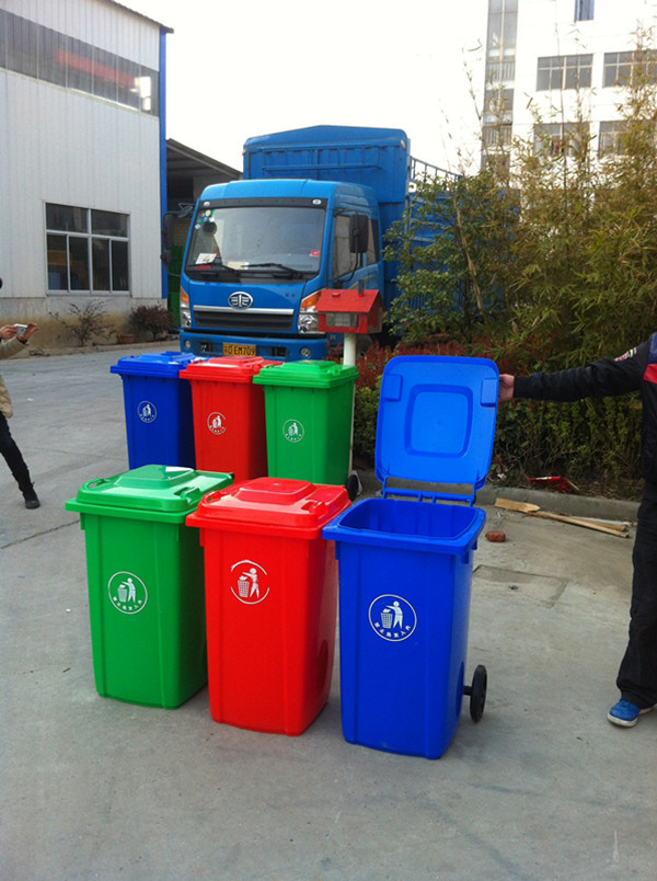 Cheap industrial plastic Trash bins with wheels for sale