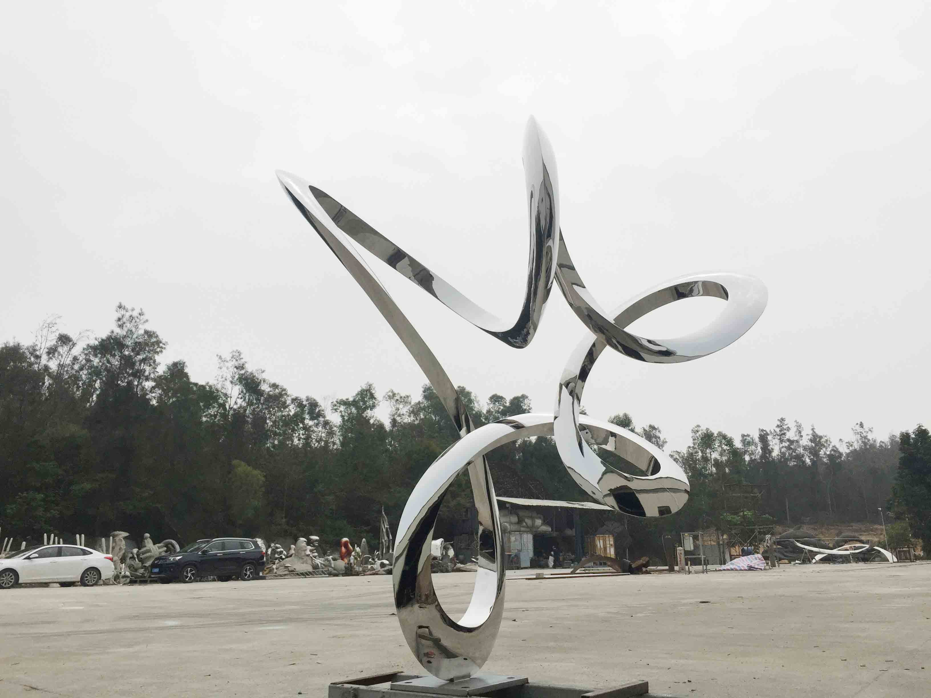 Cheap Abstract Metal Large Outdoor Sculpture Modern Garden Ornaments Statues for sale