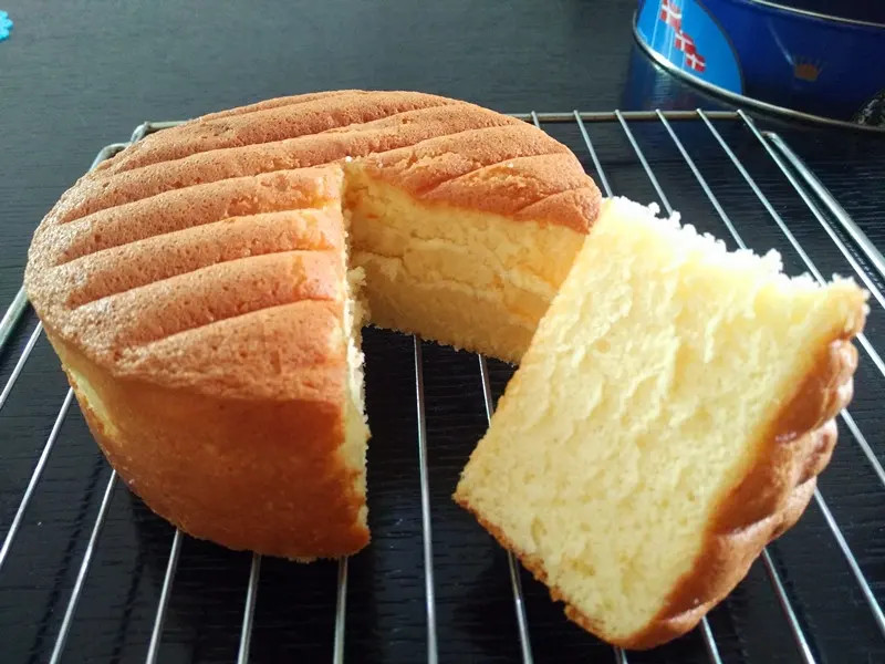 Stability Bakery Emulsifiers Cake Improver SP Cake Oil 5kg / Barrel Yellowish Gel