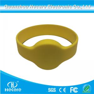 Cheap                  RFID NFC Silicone Wristbands Price ID Bracelet for Swimming Pool              for sale