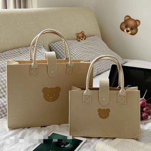 China Felt Bag Bear Bag Tote Bag Ladies Niche Design Multi-purpose Simple Large-capacity Tote Bag Simple Bag on sale