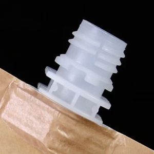 Customized material Liquid Refill Stand Up Bags With Spout