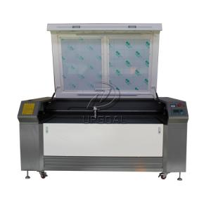 1600*1000mm High Precision Cloth Dotting Cutting Co2 Laser Cutting Machine 90W