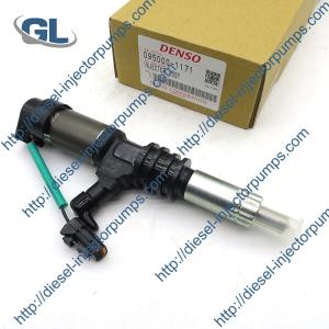 China ME300330 MITSUBISHI Fuel Injector 095000-1170 095000-1171 on sale
