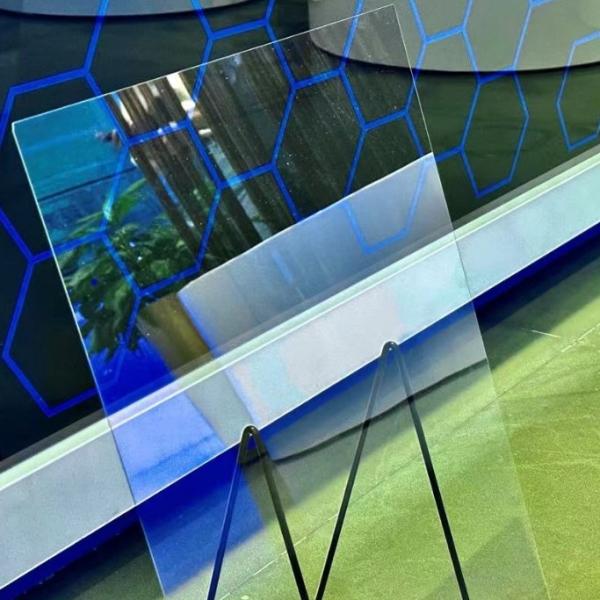 Quality High Flexibility Ultra White Medium Alumino-Silicate Glass for smart home display toughedted glass cover processing wholesale