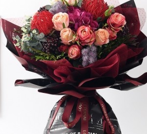 High grade waterproof English two-color flower packaging paper