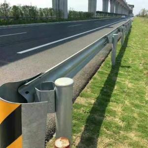 Hot Dip Galvanized Highway Guardrail Round Post for Strong and Secure Barrier