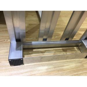 Silver Sturdy Stackable Metal Pallets Logistics Supermarket Use