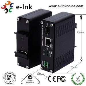 China Din Rail Mount Industrial Ethernet Fiber Media Converter on sale