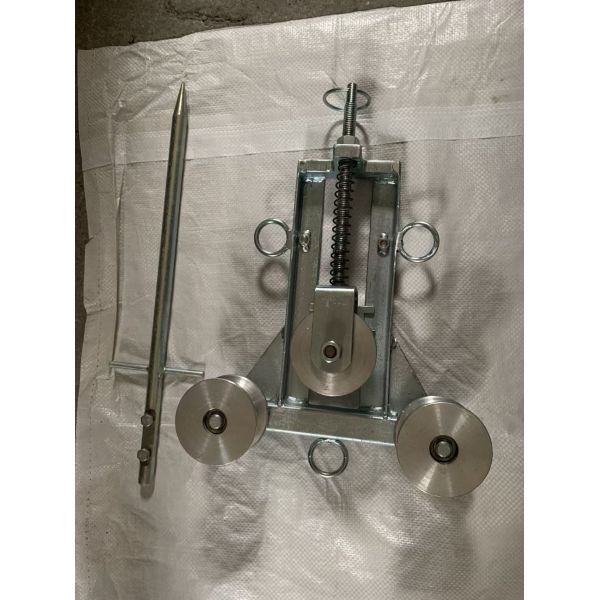 Three-Wheel Grounding Pulley Block with 60-75mm Aluminum Pulley for Line