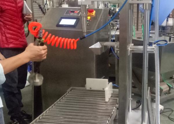 Quality Barrel Weighing Volumetric Liquid Filling Machine  PLC Control  System wholesale