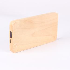 Mobile Phone Wooden Power Bank High Energy Efficiency 8000mAh / 6000mAh