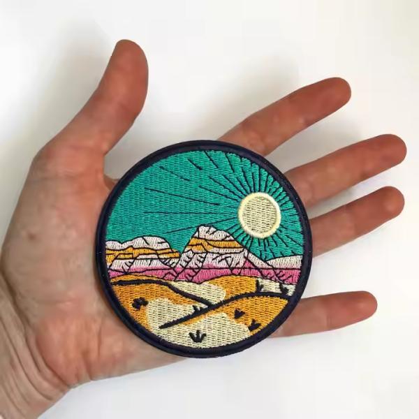 Quality Round Shape Clothing Embroidery Patches Custom Fashion 3d Embroidered Patches wholesale