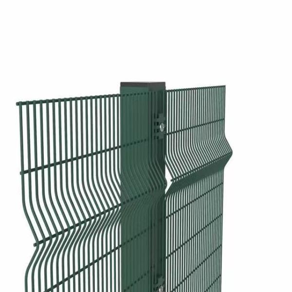 Industrial 2m Waterproof 3D Welded Curvy Wire Mesh Metal Fence Panels Easily
