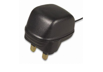 Auto AA alkaline battery / Lithium cell AC DC Linear power adapter (CE, FCC, CEC