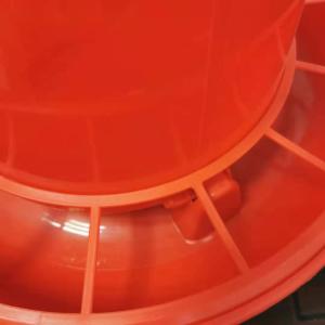 15kg Polypropylene Auto Chicken Feeder And Bucket