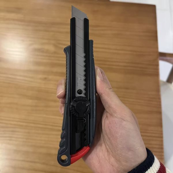 Aluminum Handle 18mm Utility Knives High Carbon Steel Blade 16045mm Essential