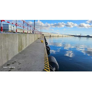 Foam Fender With A Diameter Of 1 M And A Length Of 2 M