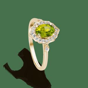 China Gold oval beautiful, elegant  peridot ring, vintage shape and natural, bright oval peridot on sale