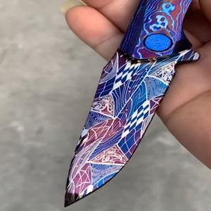 China Custom Fixed Blade Camping Knife High Precision Damascus Texture on sale