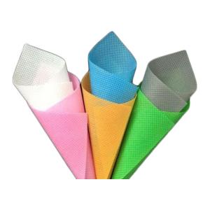 Color PET Nonwoven Fabric Tensile Resistant For Packaging Material