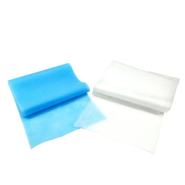 100% PP Spunbonded Nonwoven Fabric Skin Friendly Breathable For Protective Clothing