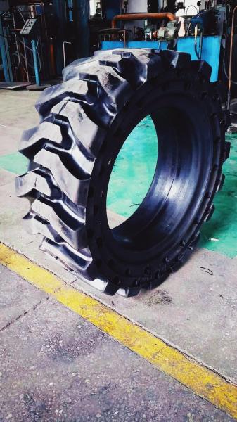 Quality Puncture Resistance Solid Forklift Tires Solid Pneumatic Tires High Performance wholesale