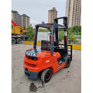Used Toyota 9F30 Forklift A Dependable and Durable Material Handling Solution