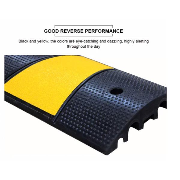 1830x300x58mm Reflective Rubber Speed Hump Heavy Duty Speed Bumps For Traffic Roadway