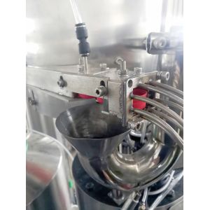 PLC Control 3000BPH Automatic 1 Liter Water Bottle Making Machine