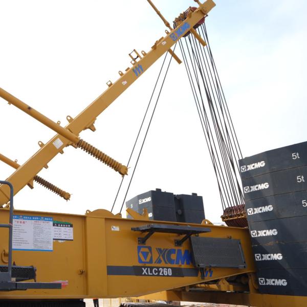 Quality In Complex Terrain Used Crawler Cranes XLC260 1430t.m Well To Help Complete The Construction wholesale