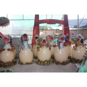 Entertainment And Leisure Central Square Uses Frp Chairs By Maul Control