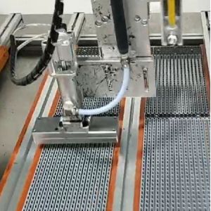 Robotic Arm Glue Potting Machine Programmable XYZ-axis for Complex Potting Paths Smart Alarm System 0-40C