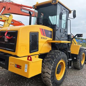 Liugong CLG835 Used Loader 92kw Rated Power 1.8m3 Bucket Capacity Remarkable