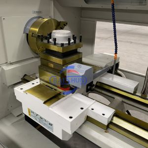 150mm Tail Stock Center Travel Heavy Duty Machining Capacity Flat Bed CNC Lathe