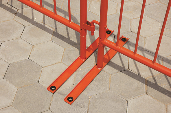 Hot Dipped Galvanized Queue Steel Crowd Control Barrier With Flat Bases