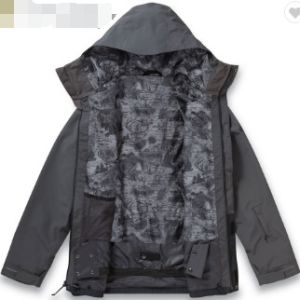 Thin Taped Seam Jacket For Ski Breathable Insulated Material Wind Resistant