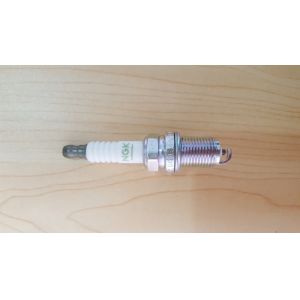 Auto Spark Plug for Mitsubishi NGK OEM MS851351