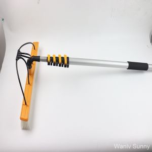 Physical Cleaning Principle Hanging Style Solar Panel Brush with 60 W Lithium Pump