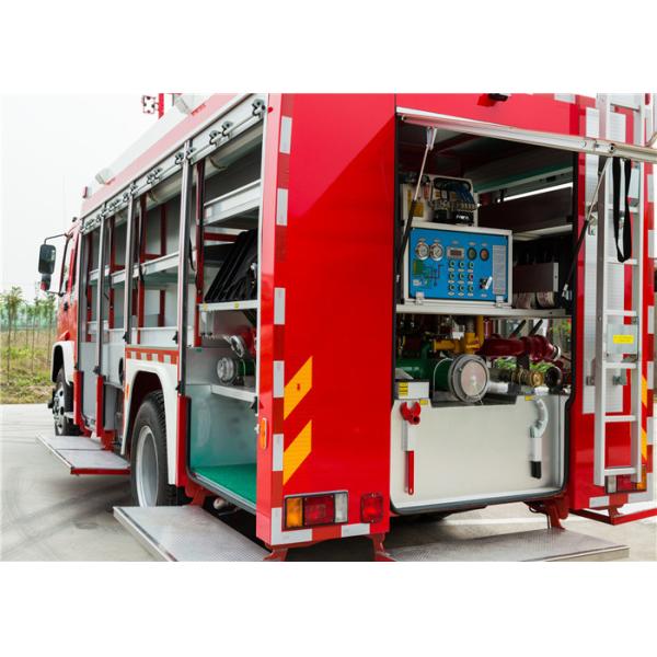 Quality Engine Power 440kw RIV Rapid Intervention Airport Fire Truck  For Airport Rescue wholesale