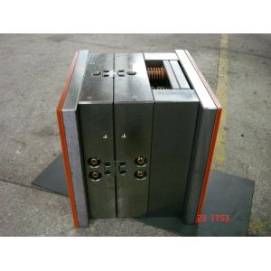 Single Cavity HDPE LDPE PC Injection Molding High Precision