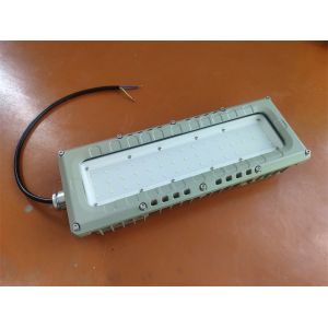Explosion Proof LED Lamp Fixture RoHS ATEX IECEx for Harsh Environment