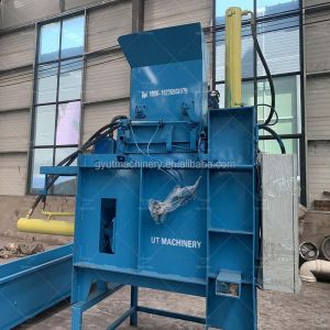 China Wood Chipping Baler Machine Efficiently Pack Sawdust Shavings for Pet Bedding on sale