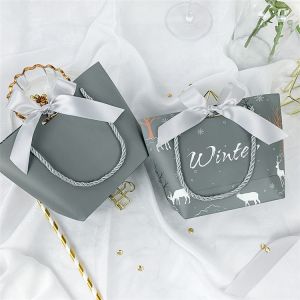 Flat Bottom 26x12x33cm 120g CMYK Non Woven Paper Bag