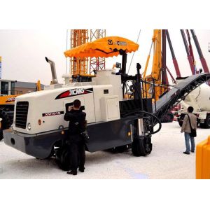 Wheeled Cold Milling Machine , Hydraulic Mechanical Drive System Pavement