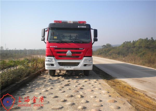 Quality Max Power 276KW Fire Fighting Vehicle with 90L/S Flow Pump and Rotatable Cab wholesale
