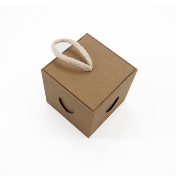 Custom Retro Candy Box Heart Window Kraft Paper Favour Box For Wedding Party